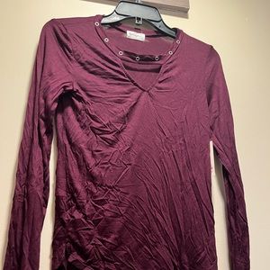 Medium long sleeve shirt with collar